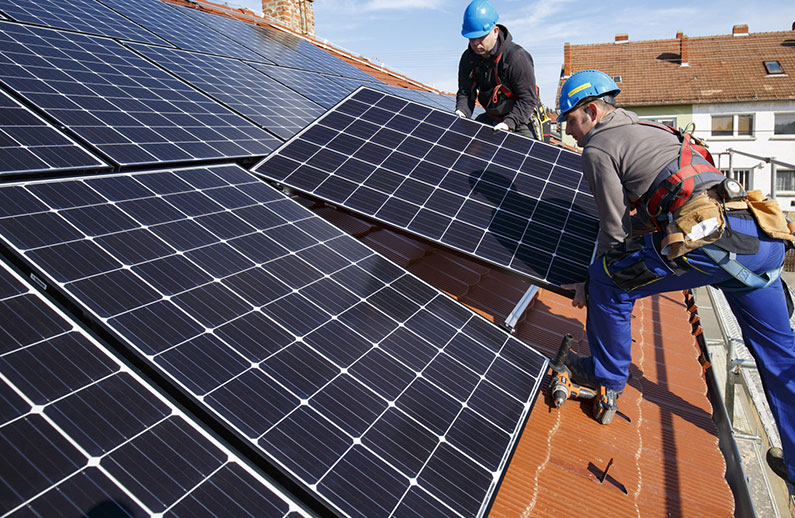 Qu'est-ce qui constitue un système solaire tout-en-un ?