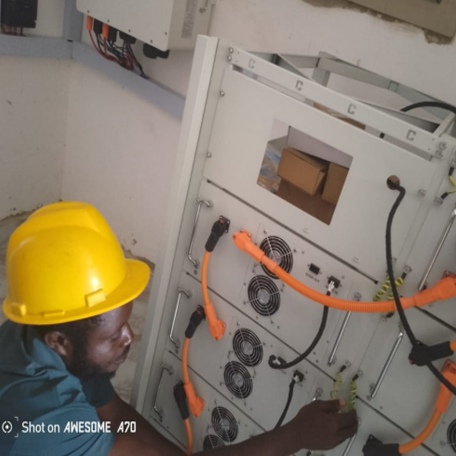 Projet de stockage d'énergie commerciale de 50 kW au Ghana